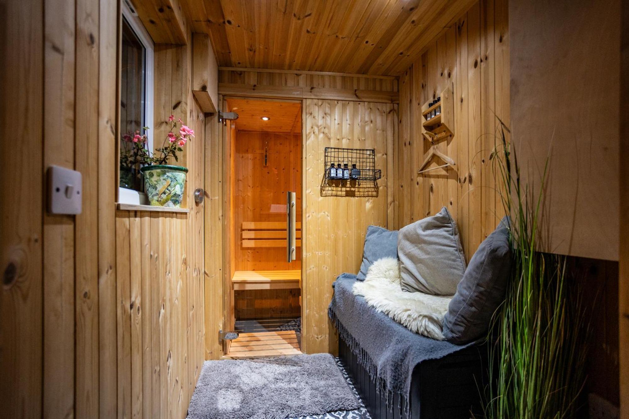 Jura, Mrs Leonard'S Cottage Craighouse ภายนอก รูปภาพ