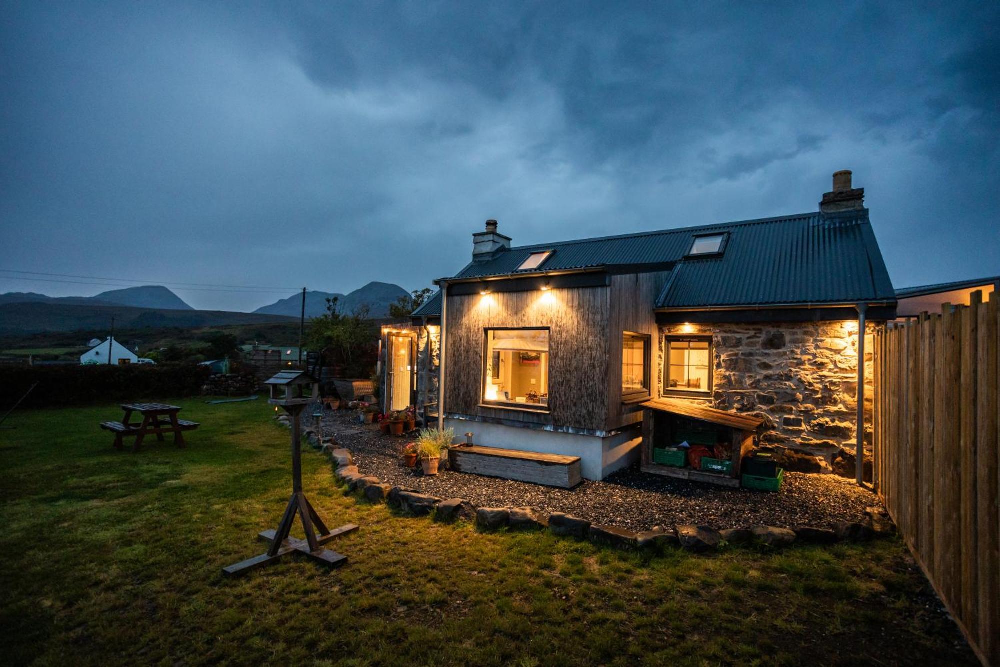 Jura, Mrs Leonard'S Cottage Craighouse ภายนอก รูปภาพ
